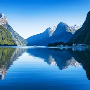 Explore New Zealand: Sweet As South (Westbound) for 9 days with Contiki and discover unforgettable experiences - Photo 5