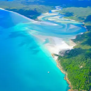 Explore Australia: North Queensland to Uluru (With Sailing) for 13 days with Contiki and discover unforgettable experiences - Photo 4