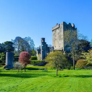 Explore Ireland in a Week (Classic, Winter) for 8 days with Contiki and discover unforgettable experiences - Photo 8