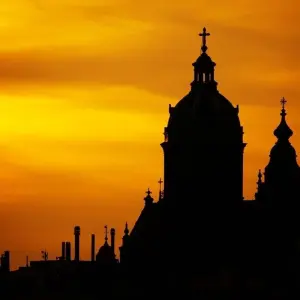 Explore Europe's Highlights for 14 days with Cosmos and discover unforgettable experiences - Photo 3
