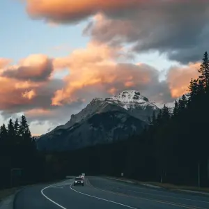 Explore Wonders of the Canadian Rockies for 10 days with Costsaver and discover unforgettable experiences - Photo 3