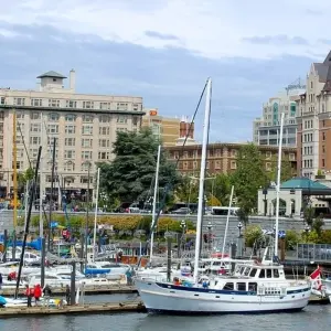 Explore Western Canada by Rail for 9 days with Cosmos and discover unforgettable experiences - Photo 4