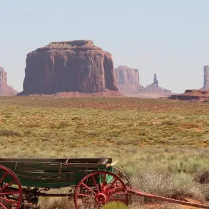 Explore Highlights of the Canyonlands for 7 days with Cosmos and discover unforgettable experiences - Photo 2