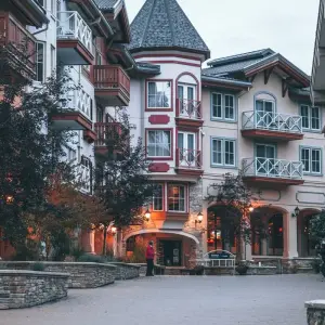 Explore Panoramic Canadian Rockies (Rocky Mountaineer SilverLeaf, Inside Cabin Cruise) for 20 days with Costsaver and discover unforgettable experiences - Photo 4
