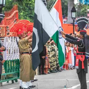 Explore Taj Mahal & Golden Temple - Golden Triangle Tour with Amritsar for 8 days with Creative India Journey and discover unforgettable experiences - Photo 3