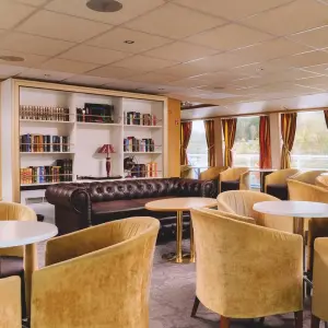 Explore Classical Danube (Passau - Budapest - Passau) MS Fidelio for 8 days with Crucemundo  and discover unforgettable experiences - Photo 4