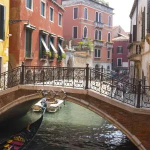 Explore Christmas in Venice for 5 days with CroisiEurope River Cruises and discover unforgettable experiences - Photo 4