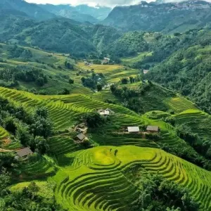 Explore Sapa Adventure: Medium Trekking 4 days for 4 days with Crossing Vietnam Tour and discover unforgettable experiences - Photo 2