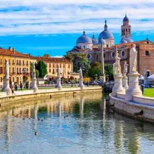 Explore Timeless Venice and the Arena of Verona, the majestic stage for opera (port-to-port package) for 6 days with CroisiEurope River Cruises and discover unforgettable experiences - Photo 5