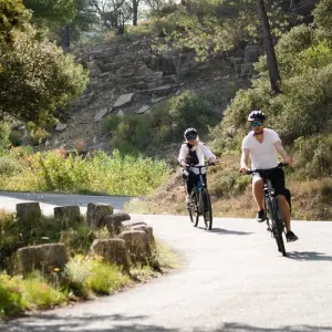Explore Côtes du Rhône in Luxury for 7 days with Cycling for Softies and discover unforgettable experiences - Photo 2
