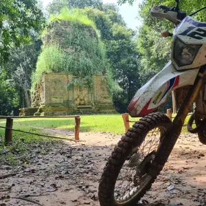 Explore 3-Day Cambodia Motorcycle Tour from Siem Reap to Battambang and Pursat Adventure for 3 days with DNQ Travel and discover unforgettable experiences - Photo 2