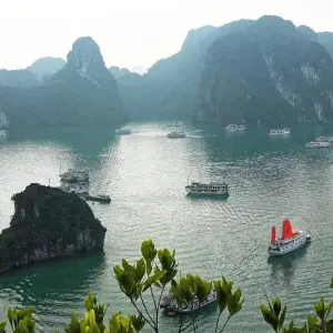 Explore Laos Vietnam Cambodia Tour to Luang Prabang, Siemreap, Halong bay, Saigon, Hanoi for 15 days with DNQ Travel and discover unforgettable experiences - Photo 7