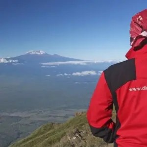 Explore Mount Meru, Kilimanjaro, Safari, Zanzibar for 24 days with DIAMIR Erlebnisreisen and discover unforgettable experiences - Photo 8