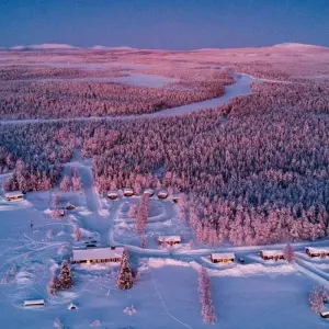 Explore Polar Adventures in Lapland's winter wonderland for 8 days with DIAMIR Erlebnisreisen and discover unforgettable experiences - Photo 9
