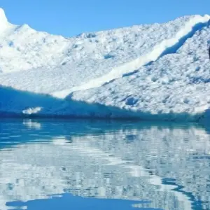 Explore Inuit, Icebergs and Northern Lights for 15 days with DIAMIR Erlebnisreisen and discover unforgettable experiences - Photo 2