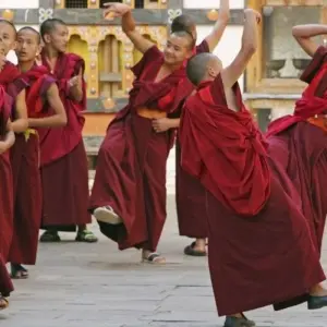 Explore Monasteries, Temples and Palaces in the Himalayas for 14 days with DIAMIR Erlebnisreisen and discover unforgettable experiences - Photo 9