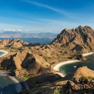 Explore Orangutans, Dragons and Volcanoes for 17 days with DIAMIR Erlebnisreisen and discover unforgettable experiences - Photo 3