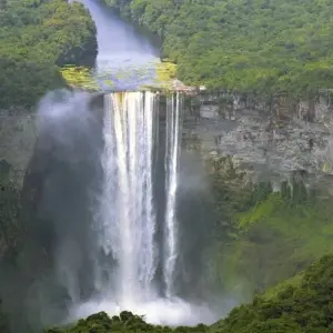 Explore South America: Off the Beaten Track Deep Into the Rainforest for 18 days with DIAMIR Erlebnisreisen and discover unforgettable experiences - Photo 7