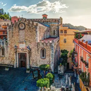 Explore Fire Mountain and Wine Enjoyment with Mediterranean Flair for 11 days with DIAMIR Erlebnisreisen and discover unforgettable experiences - Photo 7