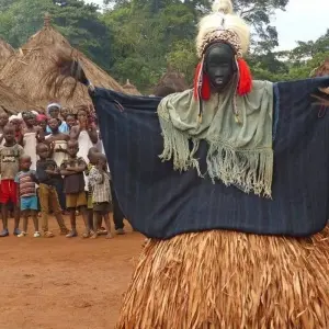 Explore Dancing Masks, Animist Healers and Traditional Kings for 15 days with DIAMIR Erlebnisreisen and discover unforgettable experiences - Photo 11