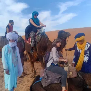 Explore 5 days tour , atlas Mountains , kasbahs ,oaisis valleys and Merzouga desert for 5 days with Desert Family Tour and discover unforgettable experiences - Photo 5