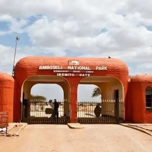 Explore 【Kenya】11 Days 10 Nights Luxury Tour Package for 11 days with Delightful Travel and discover unforgettable experiences - Photo 5