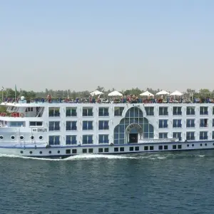 Explore Nile Cruise from Aswan to Luxor deluxe for 4 days with Desertbrise Travel and discover unforgettable experiences - Photo 4