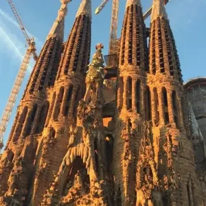 Explore Barcelona Artistic Experience, City Break for 4 days with Destination Services Spain and discover unforgettable experiences - Photo 4