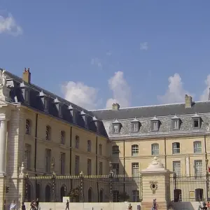 Explore Burgundy Walking Tour for 6 days with Discover France Adventures and discover unforgettable experiences - Photo 3