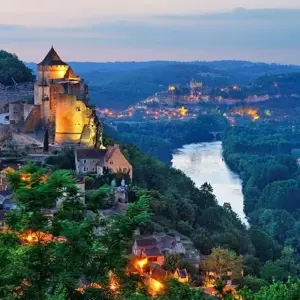Explore Dordogne Walking Tour for 8 days with Discover France Adventures and discover unforgettable experiences - Photo 4