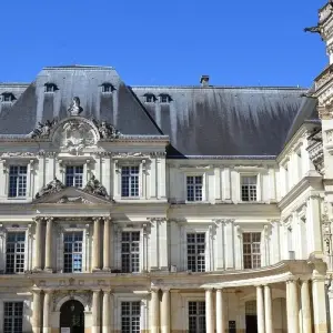 Explore Loire Valley Walking Tour for 7 days with Discover France Adventures and discover unforgettable experiences - Photo 8