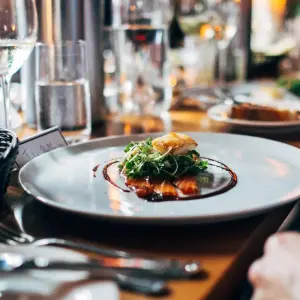 Explore Yukon Deluxe Winter Northern Lights Tour (Start and End in Vancouver) for 4 days with Discover Canada Tours and discover unforgettable experiences - Photo 5