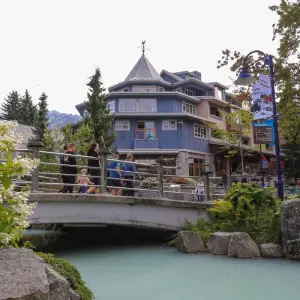 Explore Rockies Western Canada Iconic Sites: 8-Day Tour for 8 days with Discover Canada Tours and discover unforgettable experiences - Photo 5