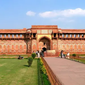 Explore First Time Travel - Amazing North India Trip for 5 days with Divyan Holidays and discover unforgettable experiences - Photo 6