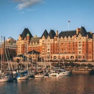 Explore Rockies Grandeur for 11 days with Emerald Cruises and discover unforgettable experiences - Photo 4