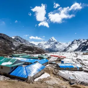 Explore Everest Chola Pass Trek for 18 days with Escape Himalaya Trek and discover unforgettable experiences - Photo 3