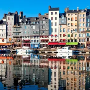 Explore Best of France Tour for 6 days with Eskapas and discover unforgettable experiences - Photo 4