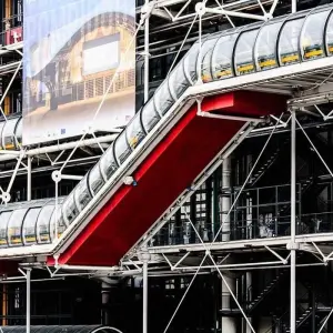 Explore Paris and Versailles for 5 days with Eskapas and discover unforgettable experiences - Photo 2