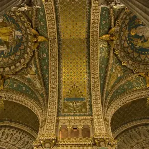 Explore Paris and Versailles for 5 days with Eskapas and discover unforgettable experiences - Photo 3