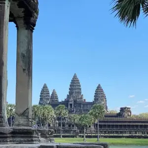 Explore Angkor Complex Small circuit  & Tonle Sap Lake with Joining Tour for 3 days with Euro Khmer Voyages and discover unforgettable experiences - Photo 8