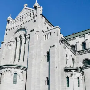 Explore Canadian Capitals with Chicago and the entire West Coast for 20 days with Europamundo and discover unforgettable experiences - Photo 5