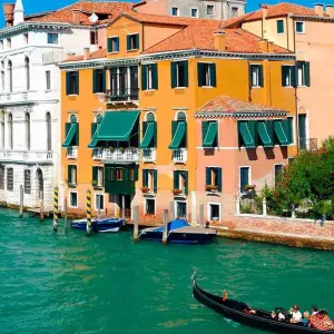 Explore Italian and Swiss Panorama for 10 days with Europamundo and discover unforgettable experiences - Photo 4