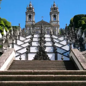 Explore Spanish and Portuguese Landscapes for 11 days with Europamundo and discover unforgettable experiences - Photo 8