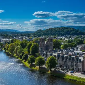 Explore England & Scotland for 15 days with Euroventure Travel and discover unforgettable experiences - Photo 8