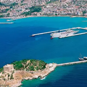 Explore Athens, Peloponnese and the Beautiful Aegean Int for 10 days with Europamundo and discover unforgettable experiences - Photo 9