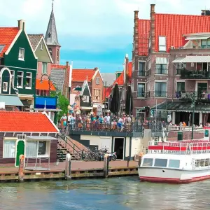 Explore All Europe for 26 days with Europamundo and discover unforgettable experiences - Photo 3
