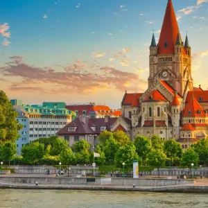 Explore Vienna and Budapest for 4 days with Europamundo and discover unforgettable experiences - Photo 3