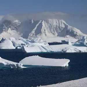 Explore Antarctic Express: Crossing the Circle, Operated by Quark for 11 days with Exodus Adventure Travels and discover unforgettable experiences - Photo 10
