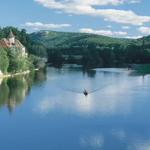 Explore Canoeing on the Dordogne for 9 days with Exodus Adventure Travels and discover unforgettable experiences - Photo 5