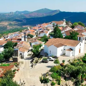 Explore Northern and Southern Portugal for 8 days with Europamundo and discover unforgettable experiences - Photo 9